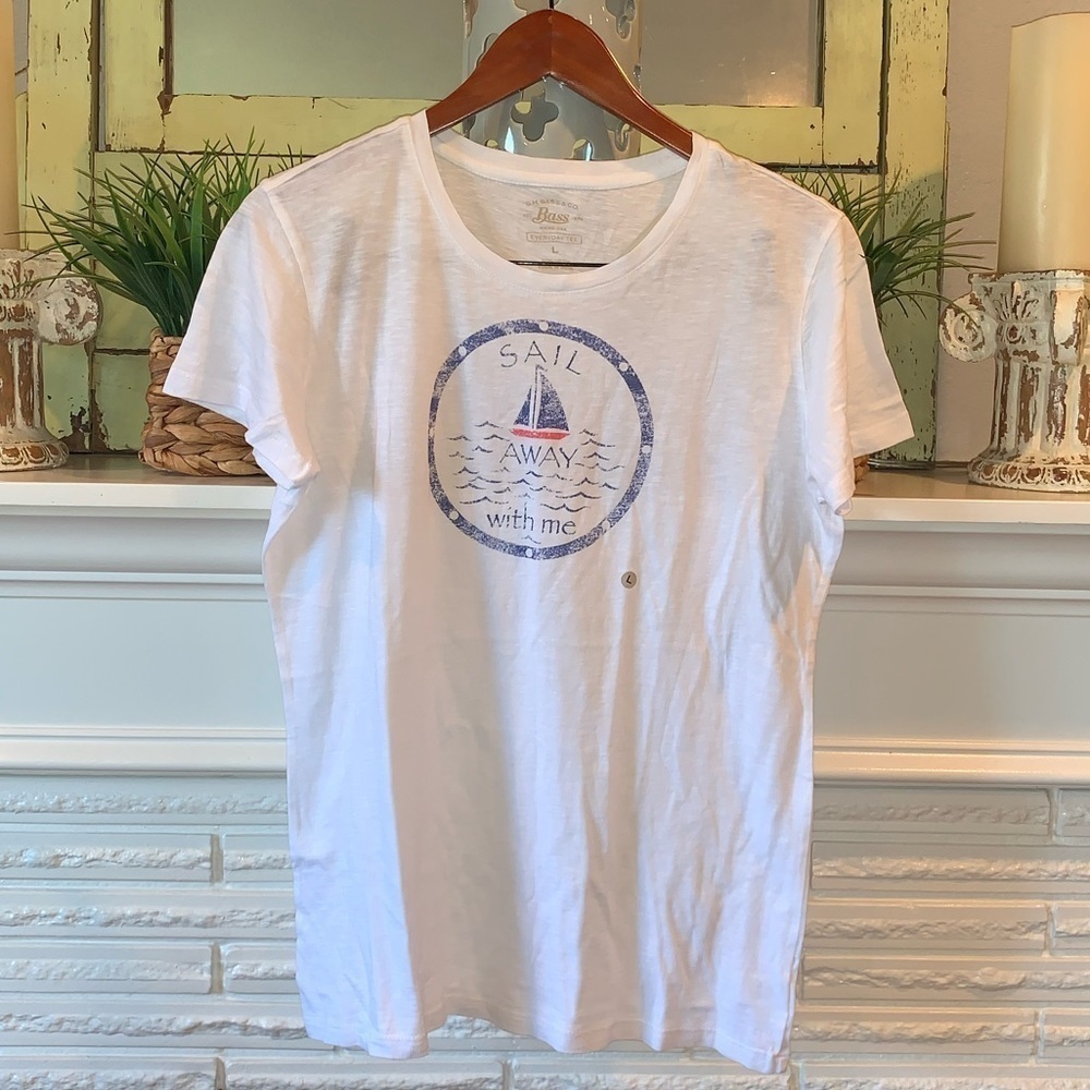 G.H. Bass & Co. Everyday Sailing Boating White Cotton Crewneck Tee Size L NEW - Picture 2 of 4